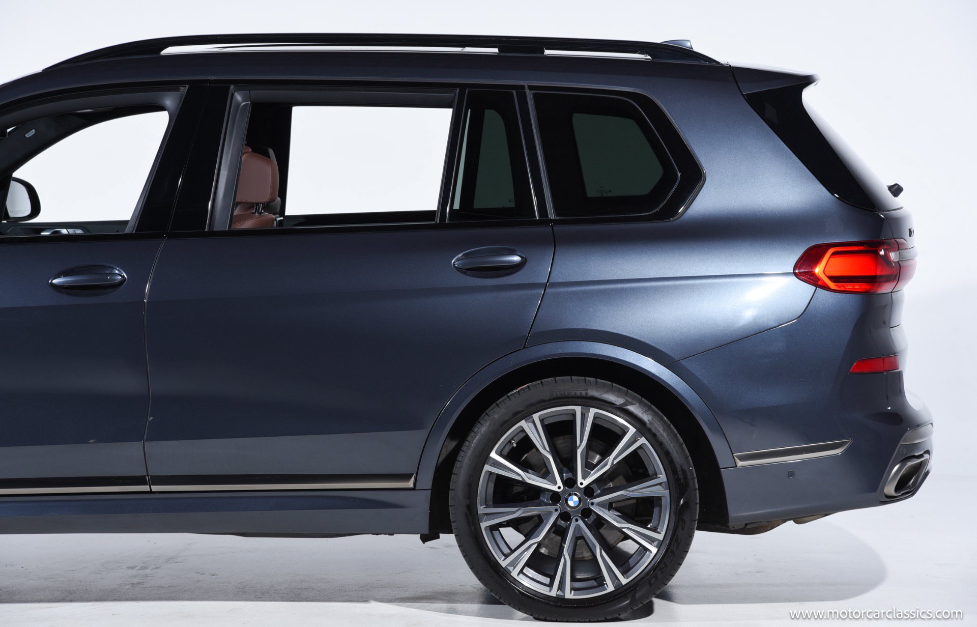 Used 2021 BMW X7 M50i AWD/4WD image 13