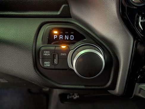Used 2024 RAM 2500 Big Horn w/ Night Edition AWD/4WD image 24