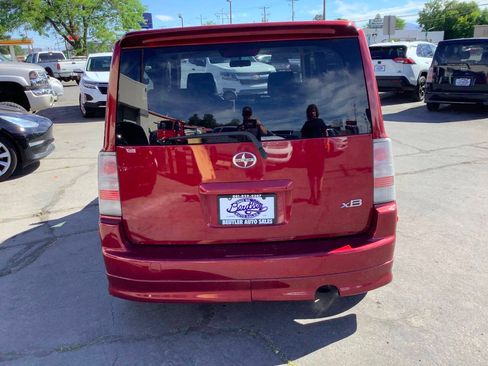 Used 2006 Scion xB FWD image 14