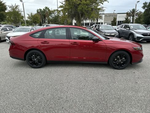 Used 2025 Honda Accord SE image 7