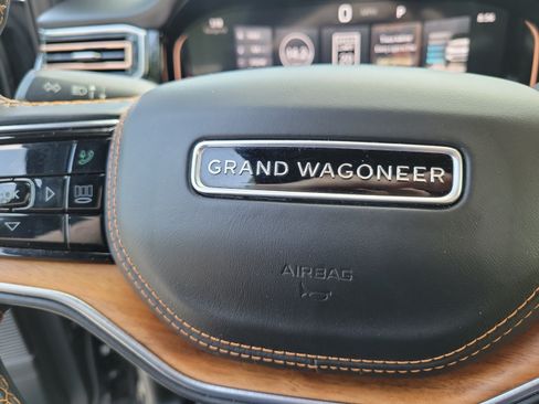 Certified 2024 Jeep Grand Wagoneer Series III AWD/4WD image 23