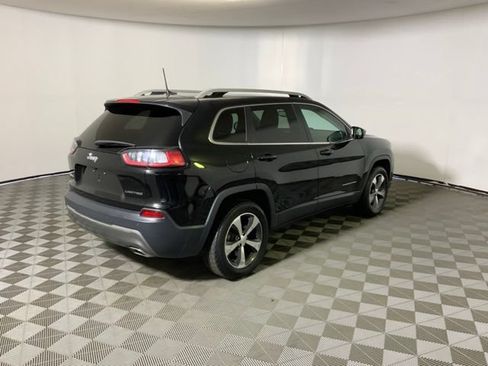 Used 2019 Jeep Cherokee Limited w/ Luxury Group AWD/4WD image 6