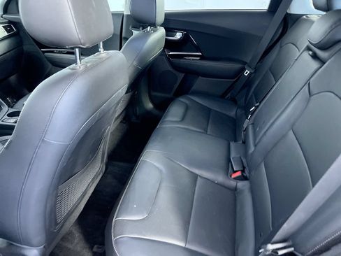Used 2019 Kia Niro Touring FWD image 22