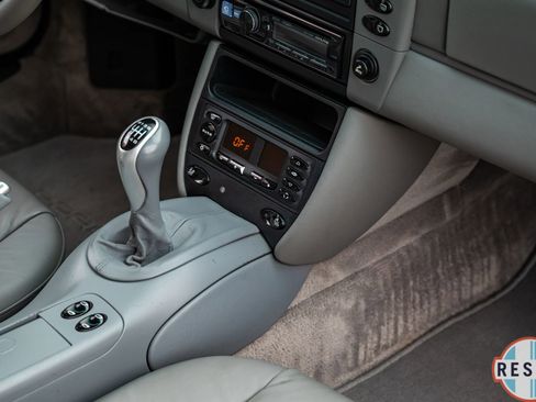 Used 2001 Porsche 911 Turbo image 25