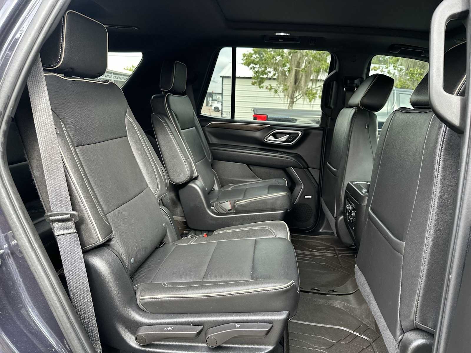 Certified 2023 Chevrolet Tahoe Premier AWD/4WD image 19