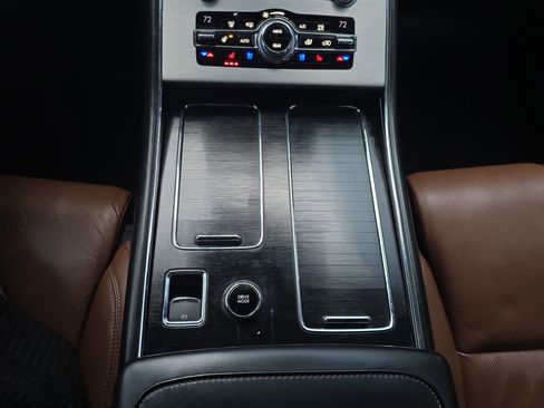 Used 2020 Lincoln Aviator Reserve w/ Equipment Group 202A image 24