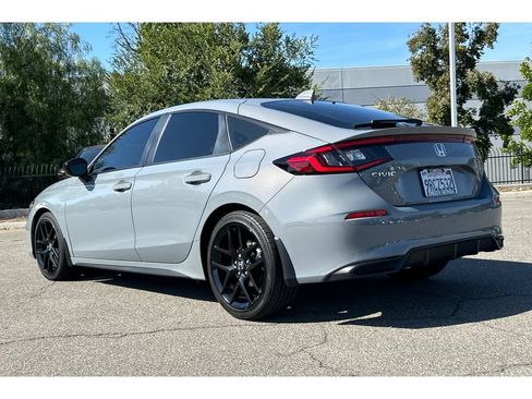 Used 2025 Honda Civic Sport image 3