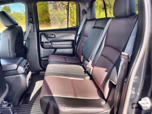 Used 2024 Honda Ridgeline Black Edition image 14
