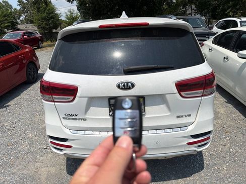 Used 2016 Kia Sorento SX FWD image 6