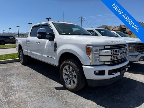 Used 2017 Ford F350 Platinum w/ Platinum Ultimate Package AWD/4WD image 1