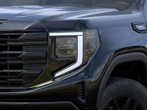 New 2025 GMC Sierra 1500 Elevation image 10