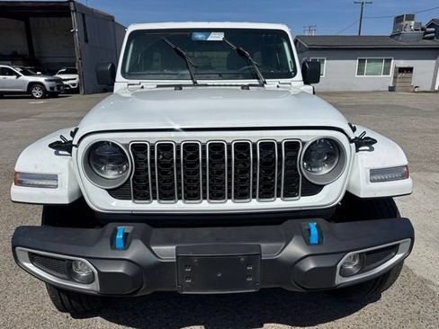 Used 2024 Jeep Wrangler Unlimited Sahara AWD/4WD image 2