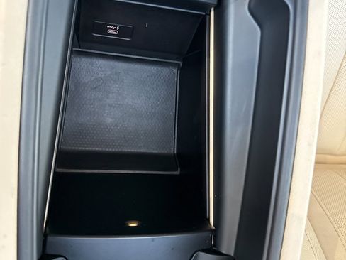 Used 2019 BMW X5 xDrive40i w/ Premium Package image 22