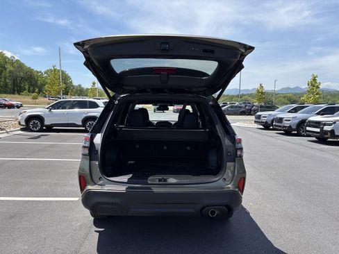 Used 2025 Subaru Forester Touring w/ Protection Package (1PH) AWD/4WD image 9