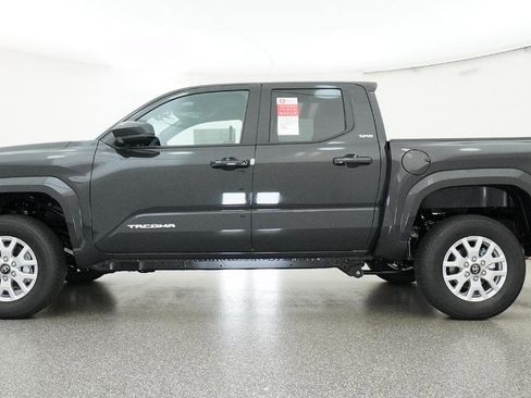 New 2026 Toyota Tacoma SR5 RWD image 22