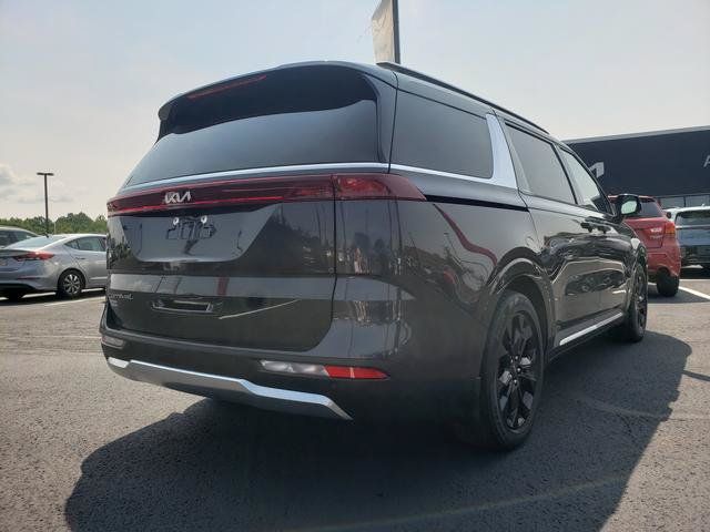 Used 2022 Kia Carnival SX FWD image 4