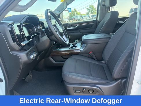 Used 2025 GMC Sierra 2500 SLE w/ SLE Value Package; AWD/4WD image 12