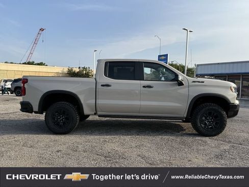 New 2026 Chevrolet Silverado 1500 ZR2 w/ Dark Appearance Package AWD/4WD image 5