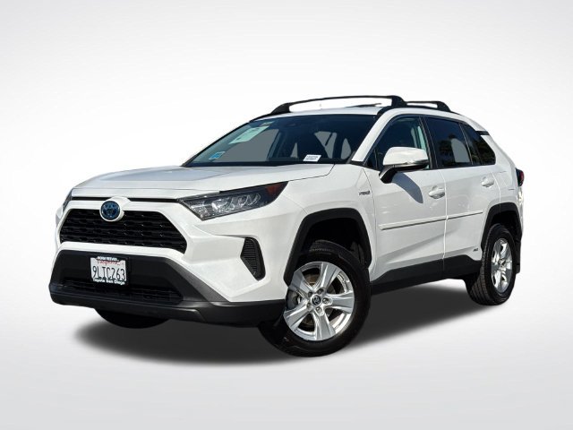 Certified 2021 Toyota RAV4 LE AWD/4WD image 2