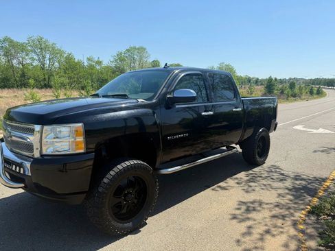 Used 2011 Chevrolet Silverado 1500 LS AWD/4WD image 29