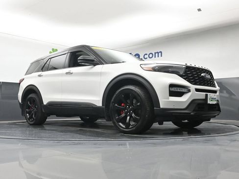 Used 2022 Ford Explorer ST AWD/4WD image 32