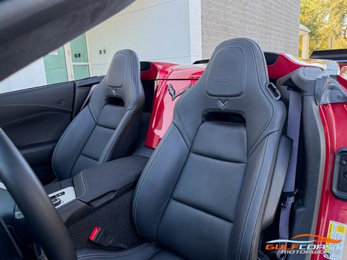 Used 2015 Chevrolet Corvette Z06 w/ 3LZ Preferred Equipment Group image 24