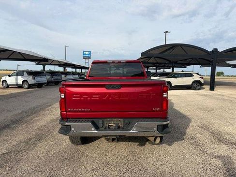 Used 2020 Chevrolet Silverado 2500 LTZ w/ LTZ Premium Package AWD/4WD image 6