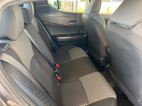 Used 2020 Toyota C-HR LE FWD image 13