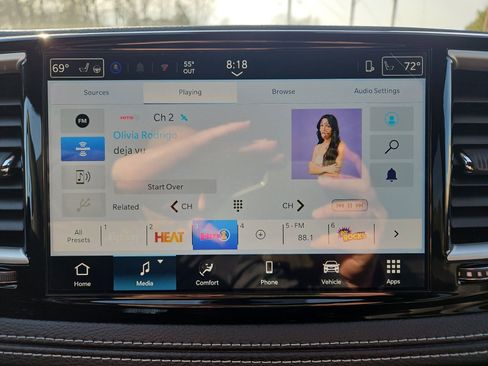 New 2026 Chrysler Pacifica Select image 28