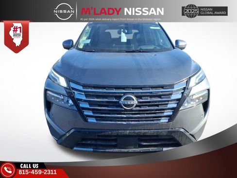 New 2026 Nissan Rogue Platinum image 2