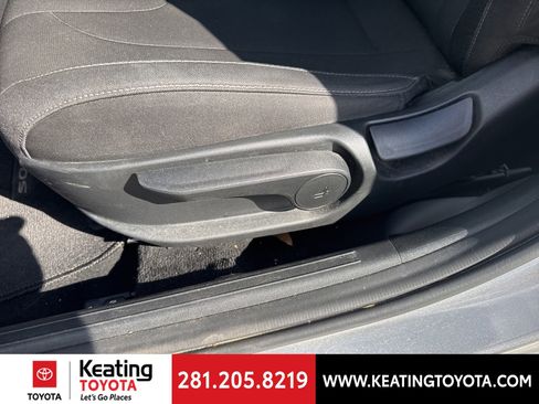 Used 2023 Hyundai Elantra SEL image 12