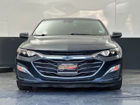Used 2019 Chevrolet Malibu Hybrid w/ Leather Package image 8