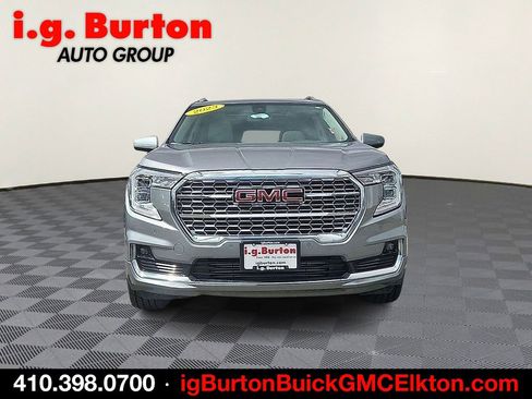 Used 2023 GMC Terrain Denali AWD/4WD image 2