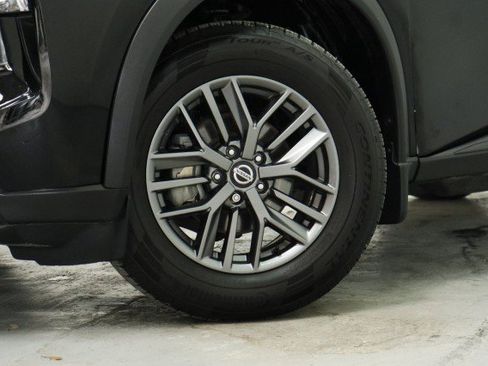 Used 2021 Nissan Rogue S AWD/4WD image 3