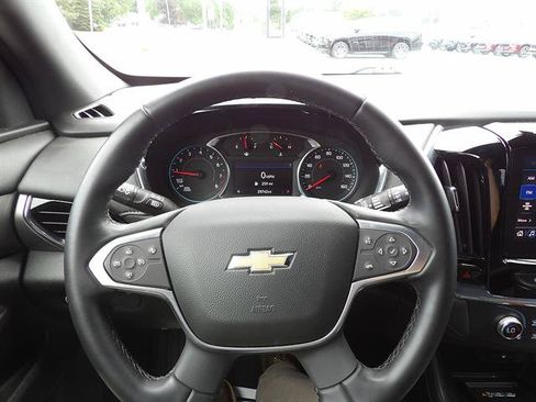 Used 2023 Chevrolet Traverse LT AWD/4WD image 16