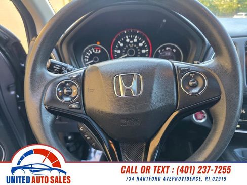 Used 2017 Honda HR-V EX image 16