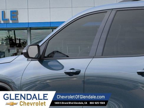 New 2026 Chevrolet Traverse RS w/ LPO, Floor Liner Package FWD image 12