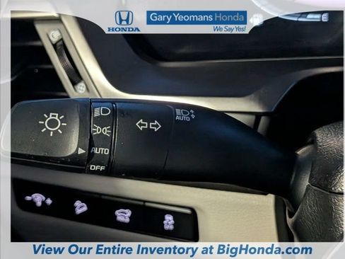 Used 2025 Kia Telluride S FWD image 31