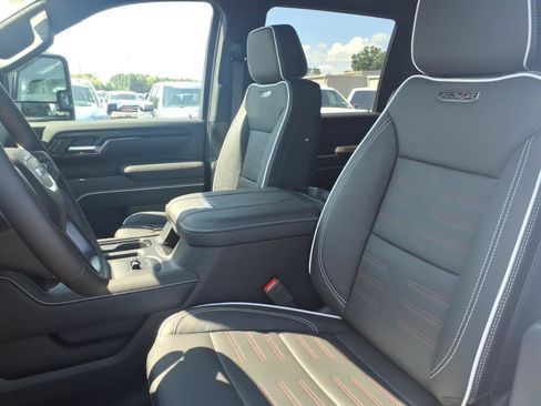 New 2026 GMC Sierra 2500 AT4X AWD/4WD image 19