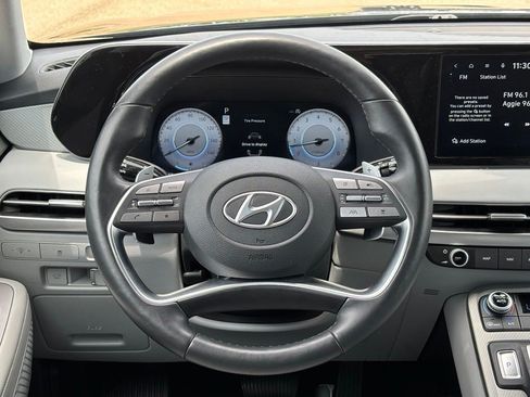 Used 2025 Hyundai Palisade SEL FWD image 18