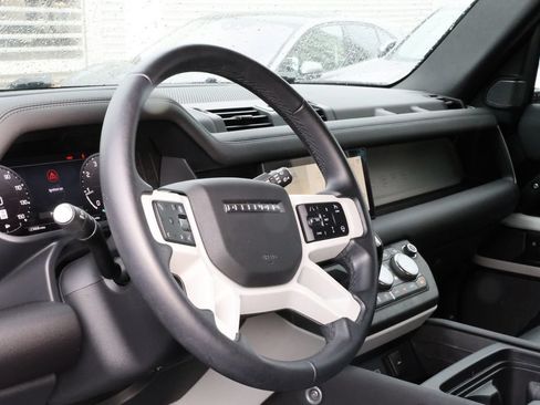 Used 2024 Land Rover Defender 110 S AWD/4WD image 25