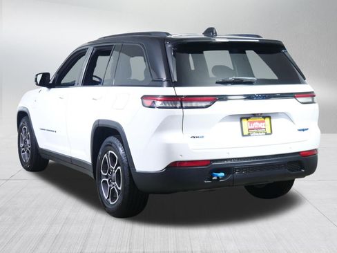 Used 2022 Jeep Grand Cherokee Trailhawk AWD/4WD image 5