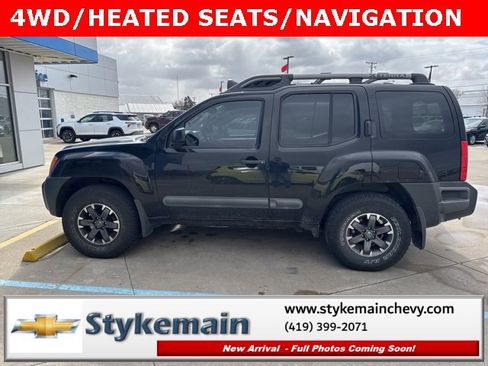 Used 2015 Nissan Xterra PRO-4X image 2