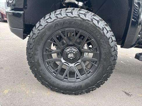 New 2026 GMC Sierra 1500 AT4 w/ AT4 Premium Package AWD/4WD image 32