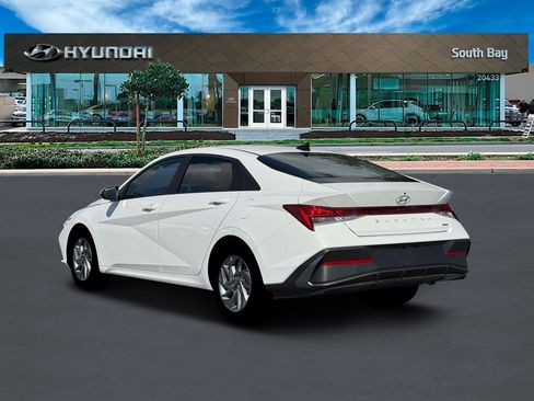 New 2026 Hyundai Elantra Blue image 5
