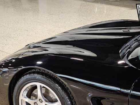 Used 2000 Chevrolet Corvette Convertible w/ Memory Pkg image 10