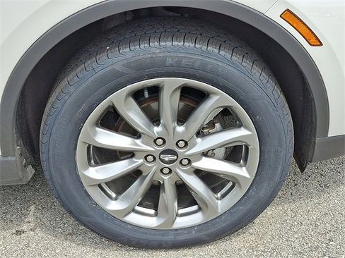 Used 2022 Lincoln Corsair AWD w/ Premium Package image 8