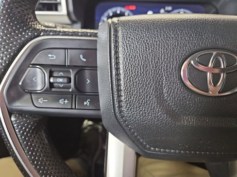 Used 2024 Toyota Tacoma TRD Off-Road AWD/4WD image 13