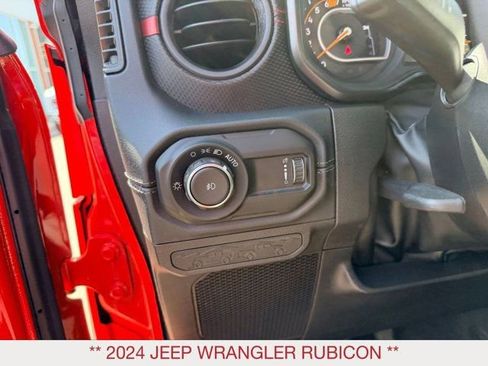 Used 2024 Jeep Wrangler Unlimited Rubicon AWD/4WD image 22