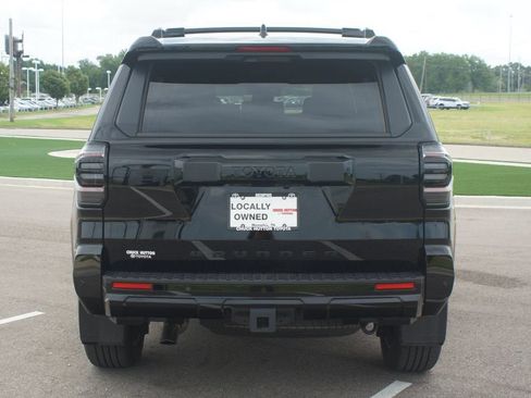 Used 2026 Toyota 4Runner TRD Sport Premium AWD/4WD image 3
